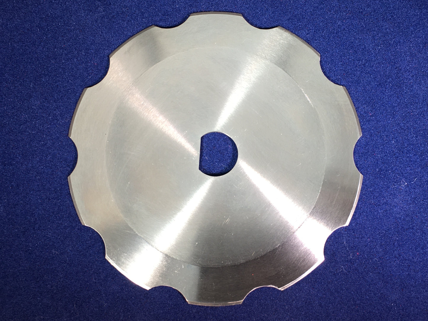 440 Kebab Circular Slicers – 80x12x1mm with Single Bevel to Sharpener, D-Bore Type, Serrated with 10x Scallop Edge Slots
